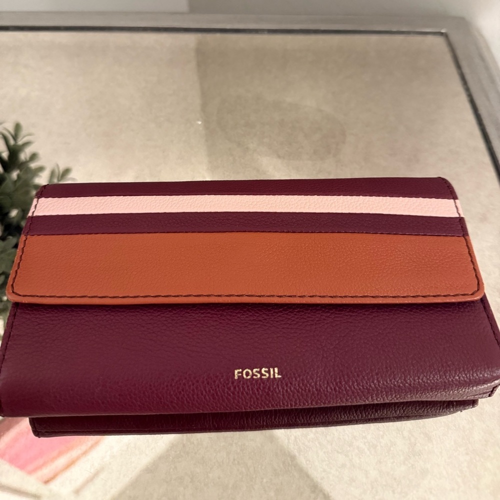 Fossil wallet
